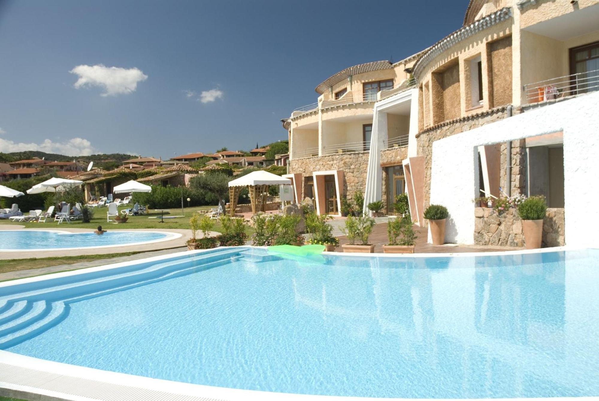 Hotel & Baia Caddinas Golfo Aranci